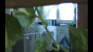 Розпусна чорна безкоштовні порно сайти повія з обвислої грудьми відсмоктує посоху